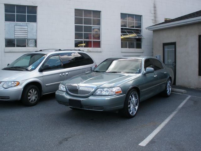 Lincoln Town Car 2006 photo 3