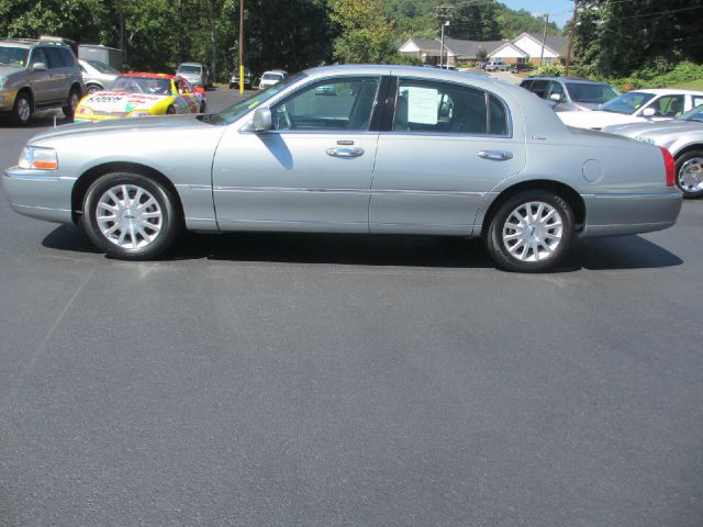 Lincoln Town Car 2006 photo 4
