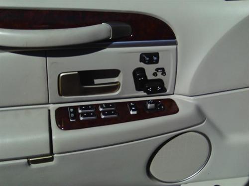 Lincoln Town Car 2006 photo 5