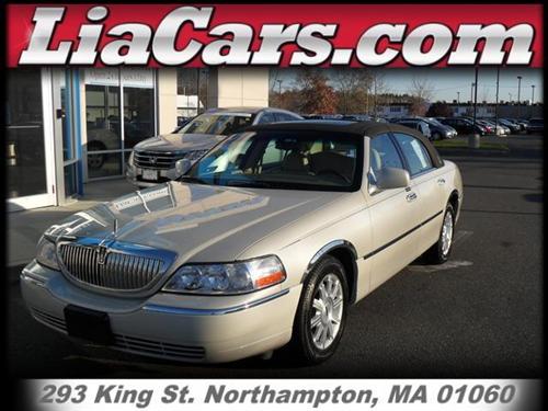 Lincoln Town Car 2006 photo 2