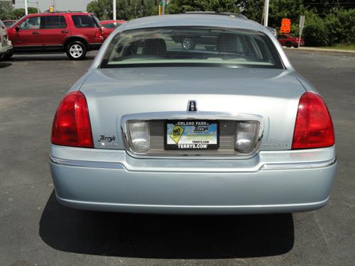 Lincoln Town Car 2006 photo 1