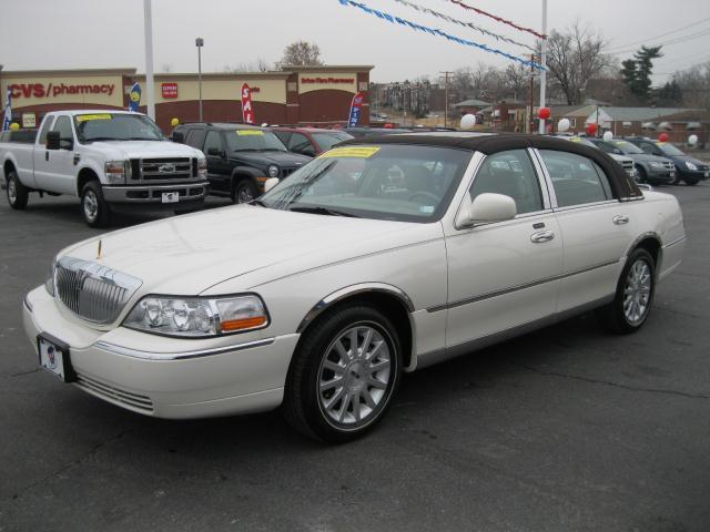 Lincoln Town Car 2007 photo 3