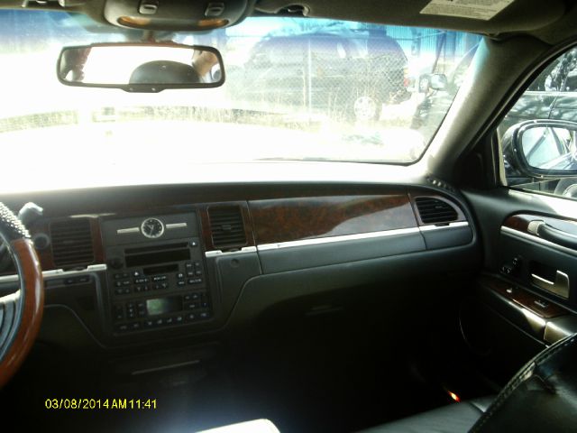 Lincoln Town Car 2007 photo 3