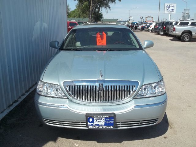 Lincoln Town Car 2007 photo 2