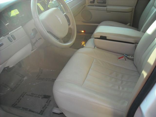 Lincoln Town Car 2007 photo 3