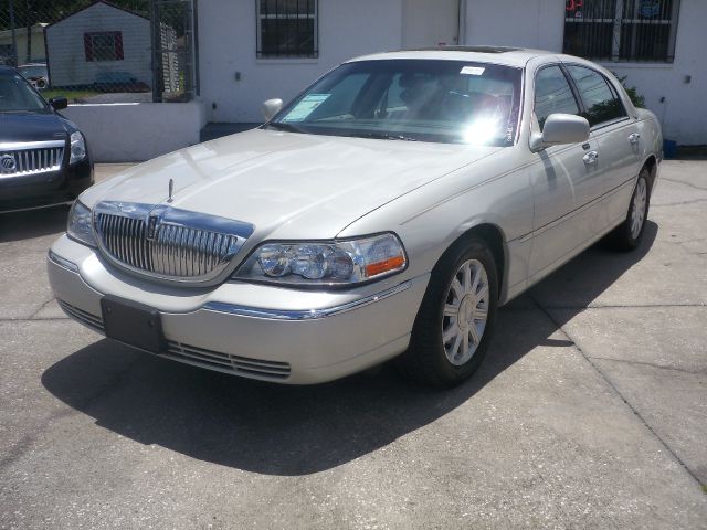 Lincoln Town Car 2007 photo 4