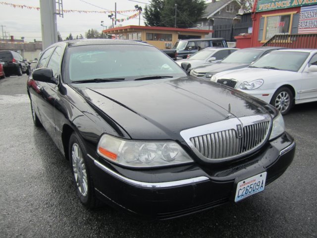 Lincoln Town Car 2007 photo 2