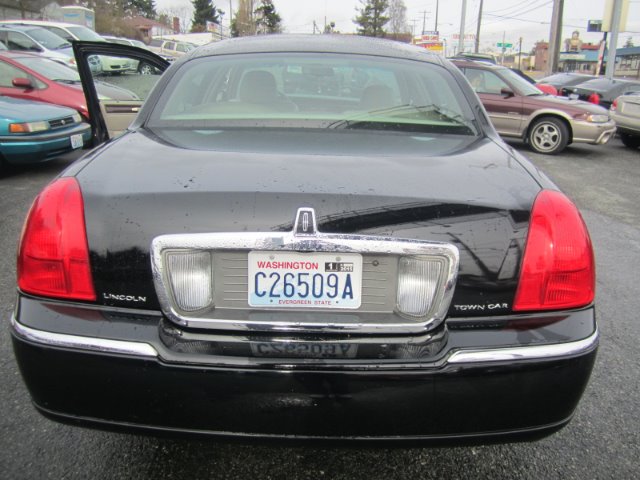 Lincoln Town Car 2007 photo 4