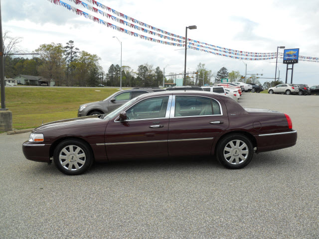 Lincoln Town Car 2007 photo 3