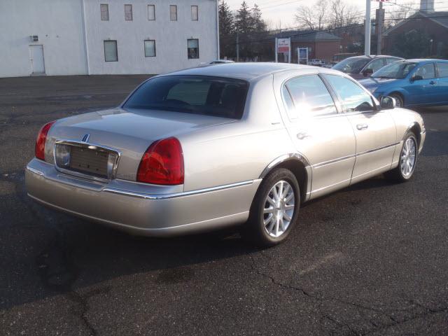 Lincoln Town Car 2007 photo 1