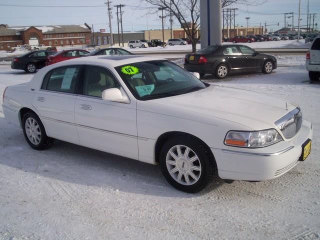 Lincoln Town Car 2007 photo 3