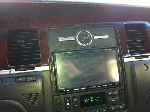 Lincoln Town Car 2007 photo 2