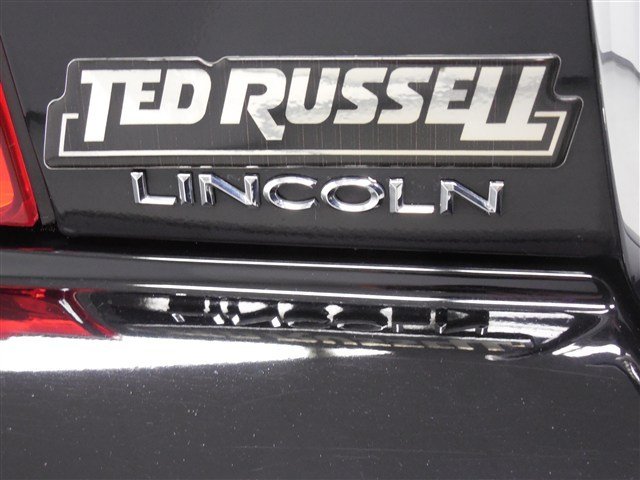 Lincoln Town Car 2009 photo 1