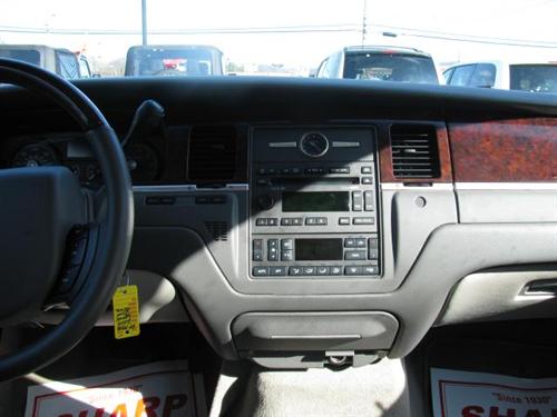 Lincoln Town Car 2009 photo 1