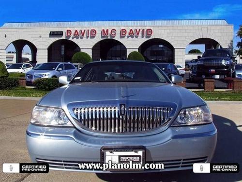 Lincoln Town Car 2009 photo 4