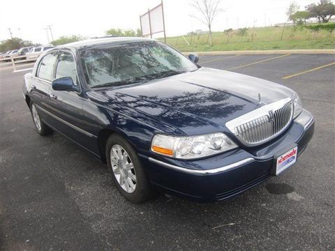 Lincoln Town Car 2009 photo 1
