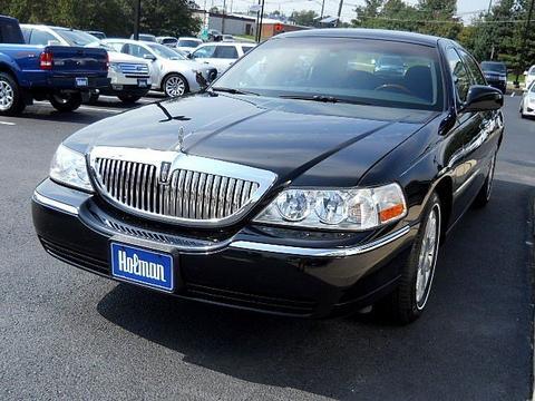 Lincoln Town Car 2009 photo 3