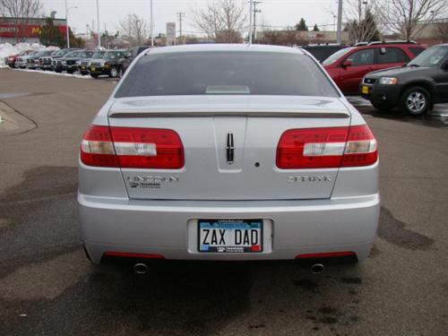 Lincoln ZEPHYR 2006 photo 2