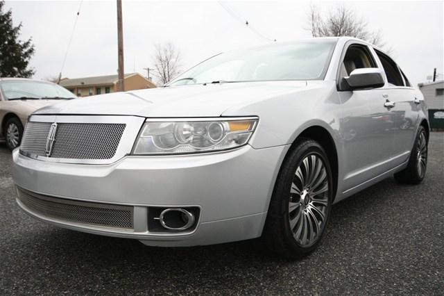 Lincoln ZEPHYR Red Line Sedan