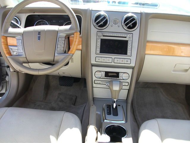 Lincoln ZEPHYR 2006 photo 2