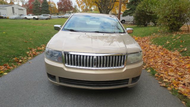 Lincoln ZEPHYR Base Sedan