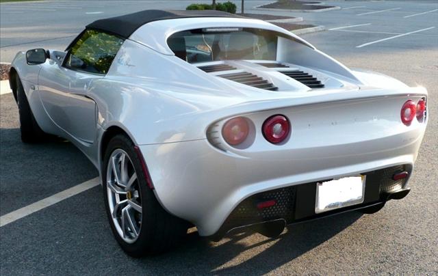 Lotus Elise 2005 photo 1