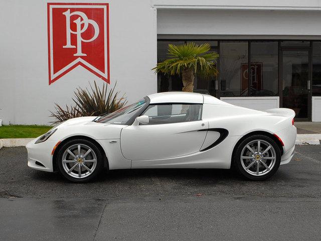 Lotus Elise 2011 photo 2
