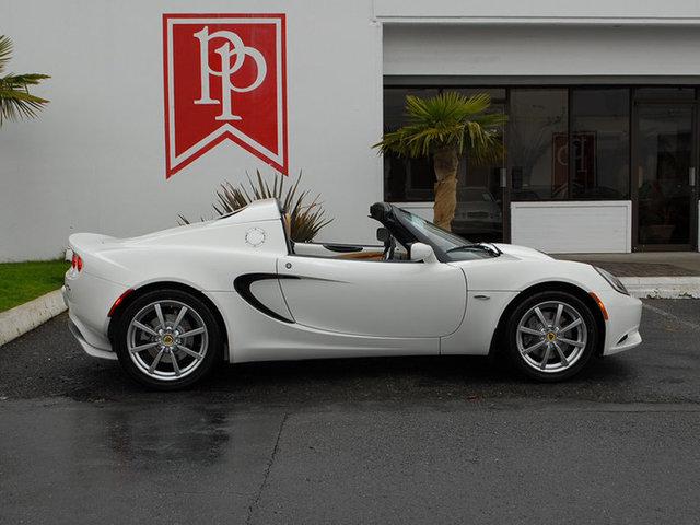 Lotus Elise 2011 photo 3