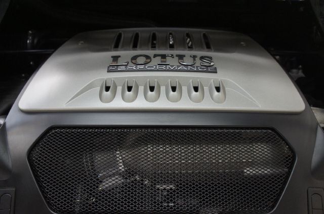 Lotus Evora 2011 photo 1