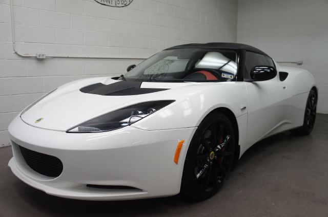 Lotus Evora 2011 photo 3