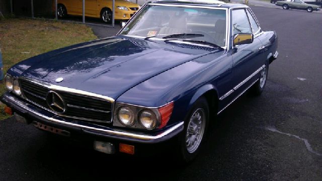 Mercedes Benz 280SL 1983 photo 2