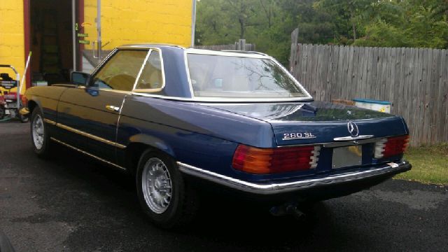 Mercedes Benz 280SL 1983 photo 5