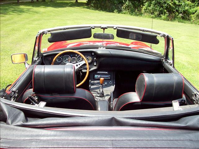 MG MGB 1971 photo 5
