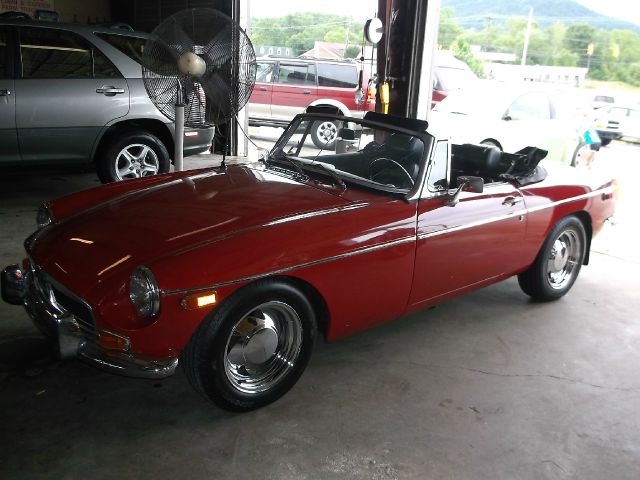 MG MGB 1973 photo 6