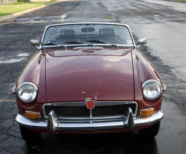 MG MGB 1973 photo 1