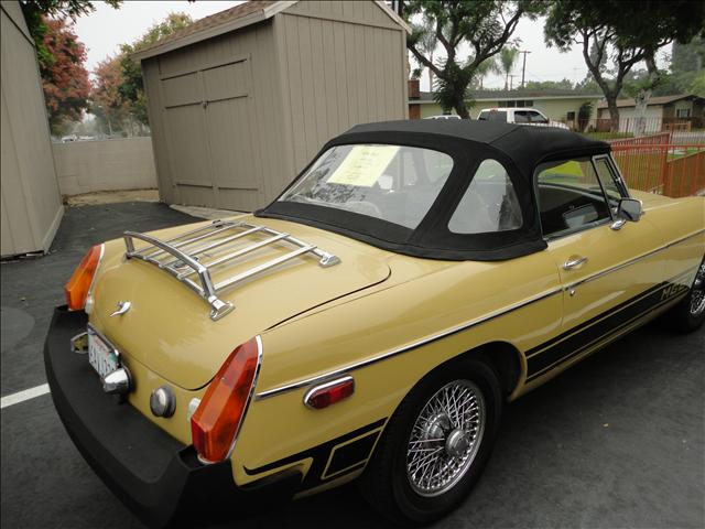 MG MGB 1974 photo 4