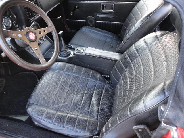 MG MGB 1975 photo 2