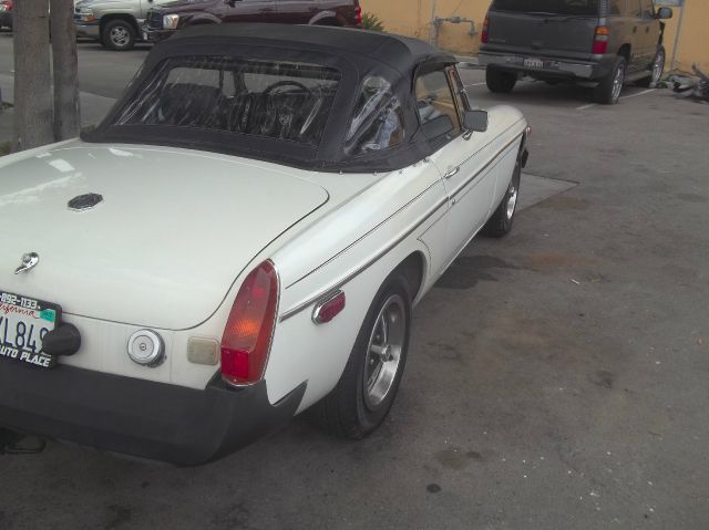 MG MGB 1978 photo 4