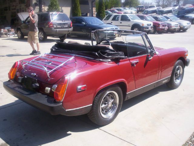 MG MGB 1979 photo 4