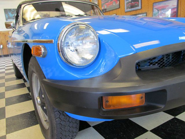MG MGB 1979 photo 16