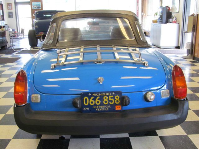 MG MGB 1979 photo 27
