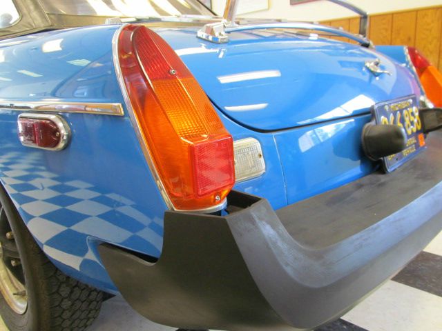 MG MGB 1979 photo 29