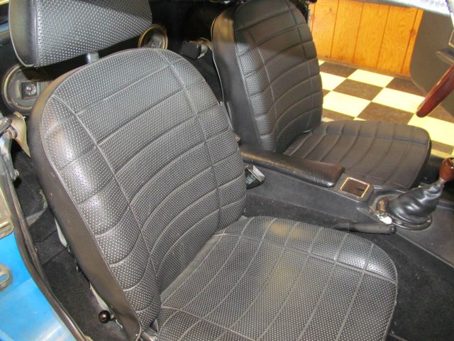 MG MGB 1979 photo 7