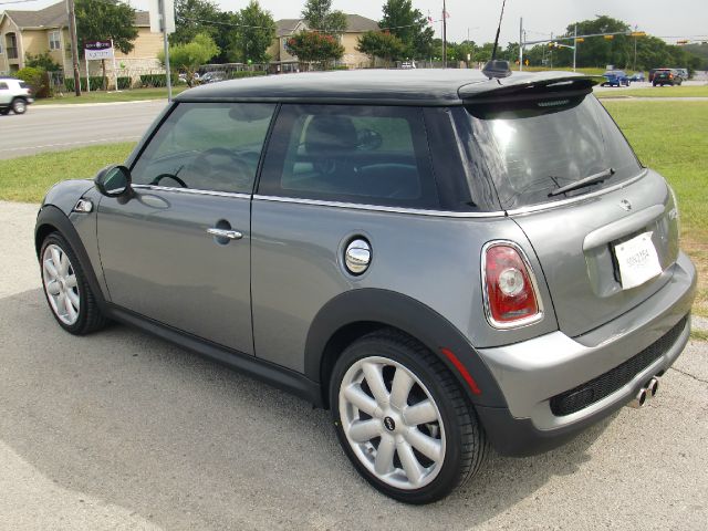 Mini Cooper 2010 photo 3