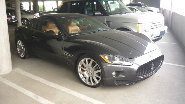 Maserati GranTurismo GT Premium Coupe