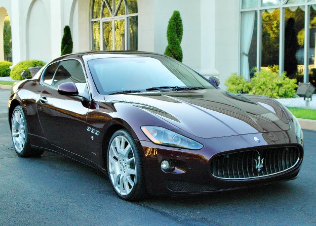 Maserati GranTurismo 2010 photo 4