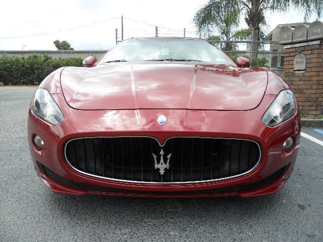 Maserati GranTurismo 2012 photo 3