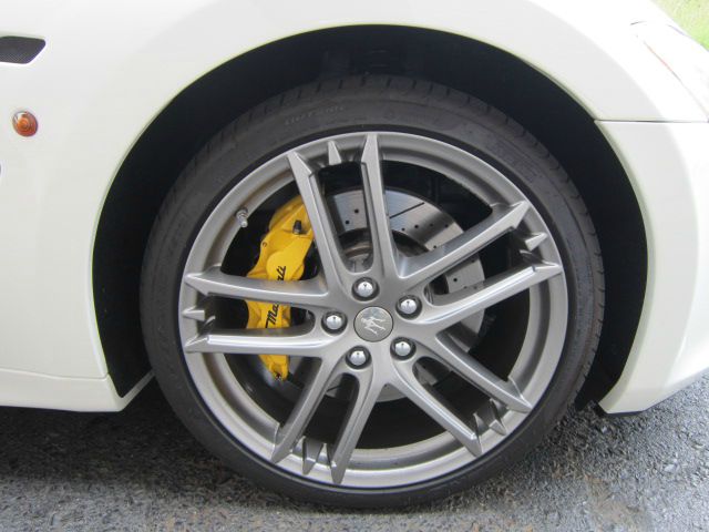 Maserati GranTurismo 2012 photo 15