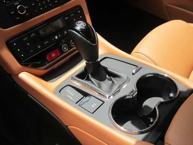 Maserati GranTurismo 2012 photo 19