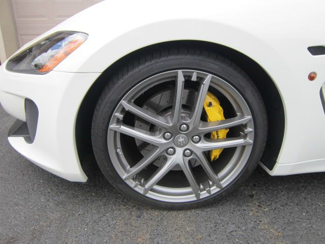 Maserati GranTurismo 2012 photo 26